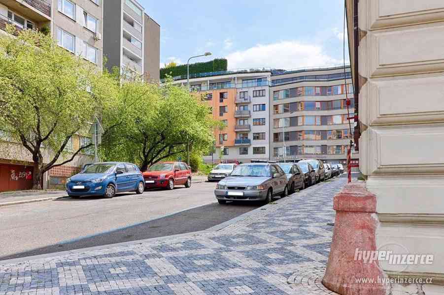 Prodej bytu 2kk, parkovací místo, sklep,Jeseniova, Praha 3 - foto 4