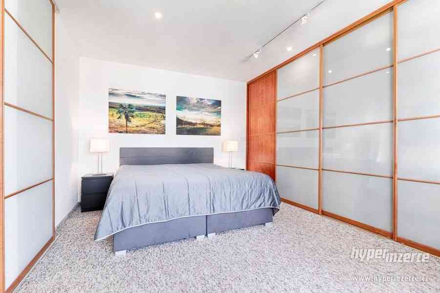 Prodej bytu 2kk, parkovací místo, sklep,Jeseniova, Praha 3 - foto 17