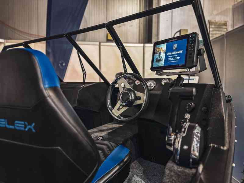 NOVÁ motor. loď Velex 585 + Mercury F 150 - foto 6