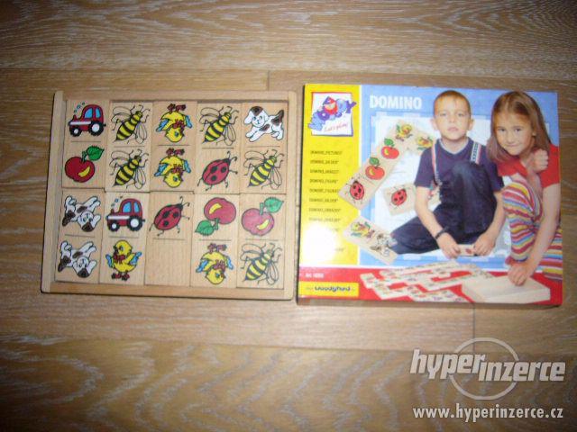 DOMINO - OBRÁZKY, zn. WOODY (30 hracích dřevěných kamenů) - foto 1