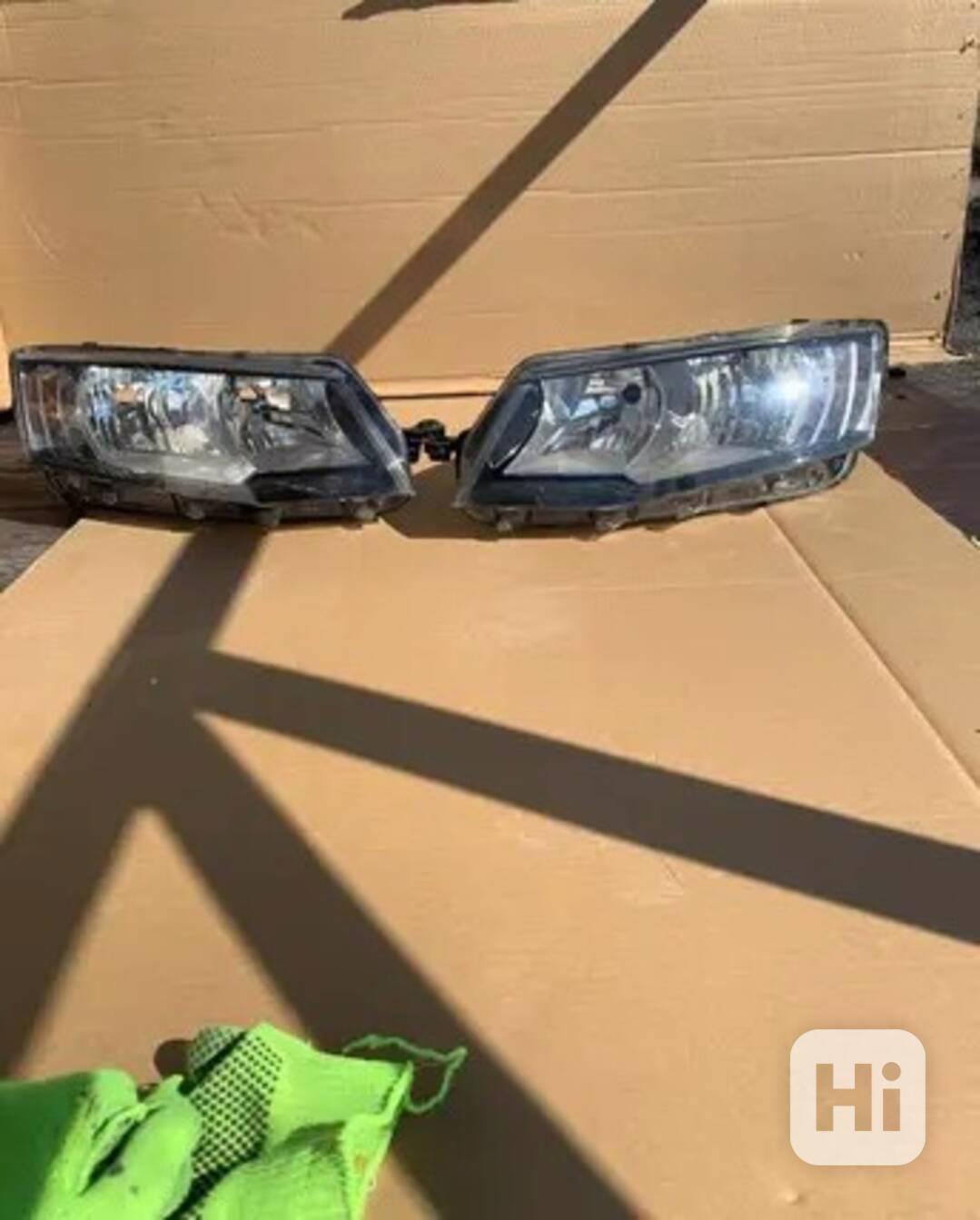 predni svetlo svetla skoda octavia iii prave leve - foto 1