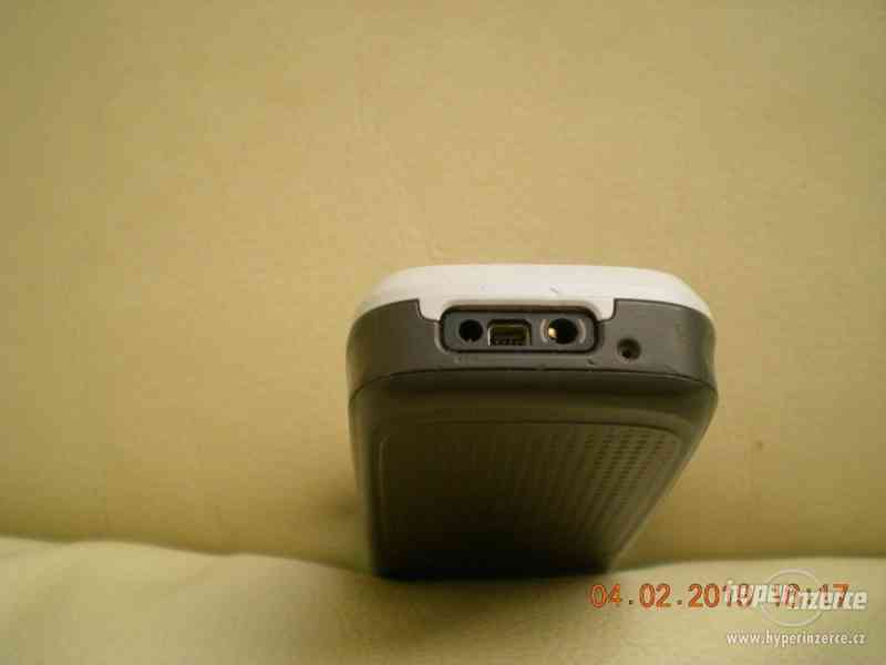 Nokia 1209 z r.2009 - plně funkční zajímavé telefony - foto 7