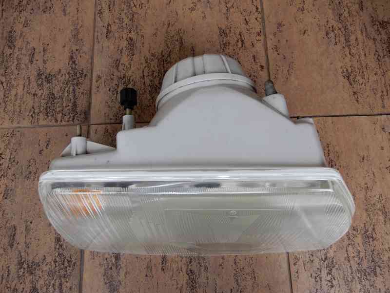 Přední světlo Škoda Favorit - foto 2