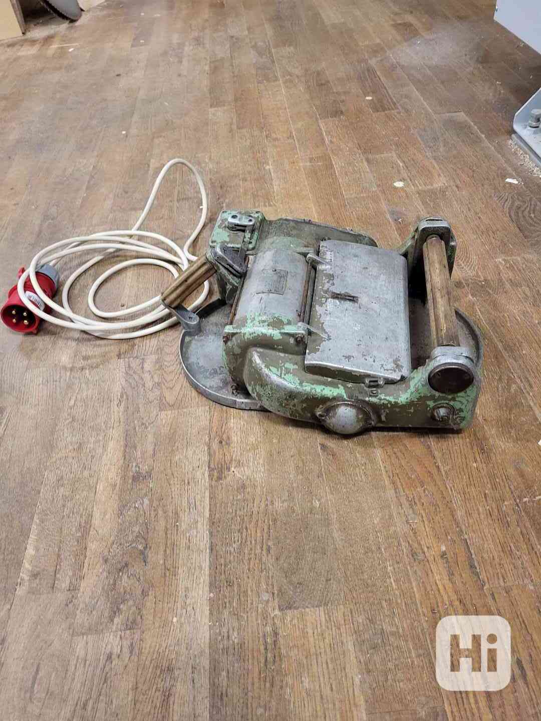 Tesařský hoblík tos 250mm - foto 1