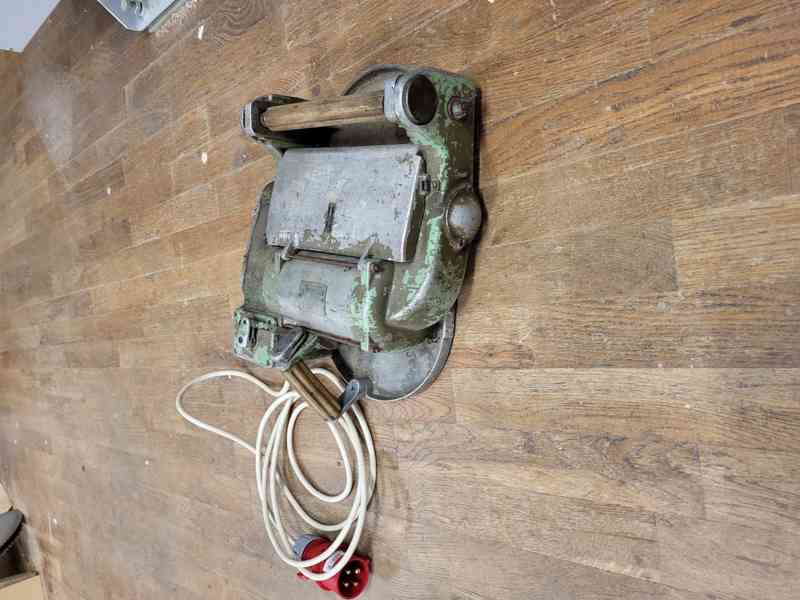 Tesařský hoblík tos 250mm