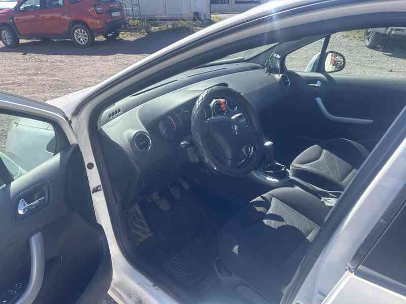 Peugeot 308 1,6HDI 68KW 9H06 prodám díly z vozu - foto 5