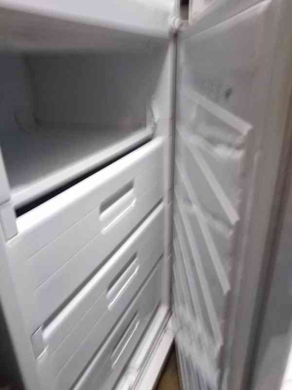 Kombinovaná lednice s mrazákem Thomson - foto 5