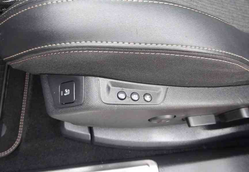 Peugeot 5008 1.6 GT LINE r.v.2018 2.Maj.serv.kníž.ČR - foto 16