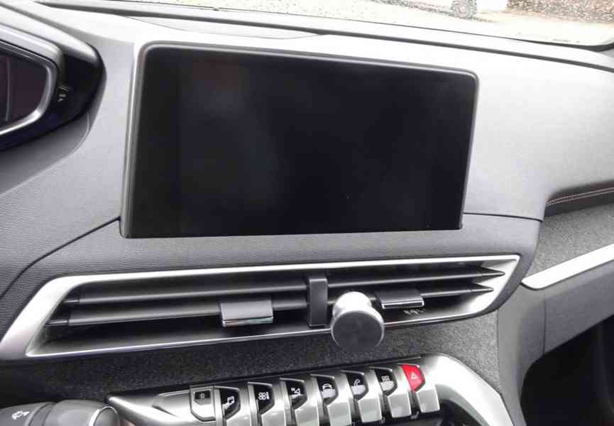 Peugeot 5008 1.6 GT LINE r.v.2018 2.Maj.serv.kníž.ČR - foto 8