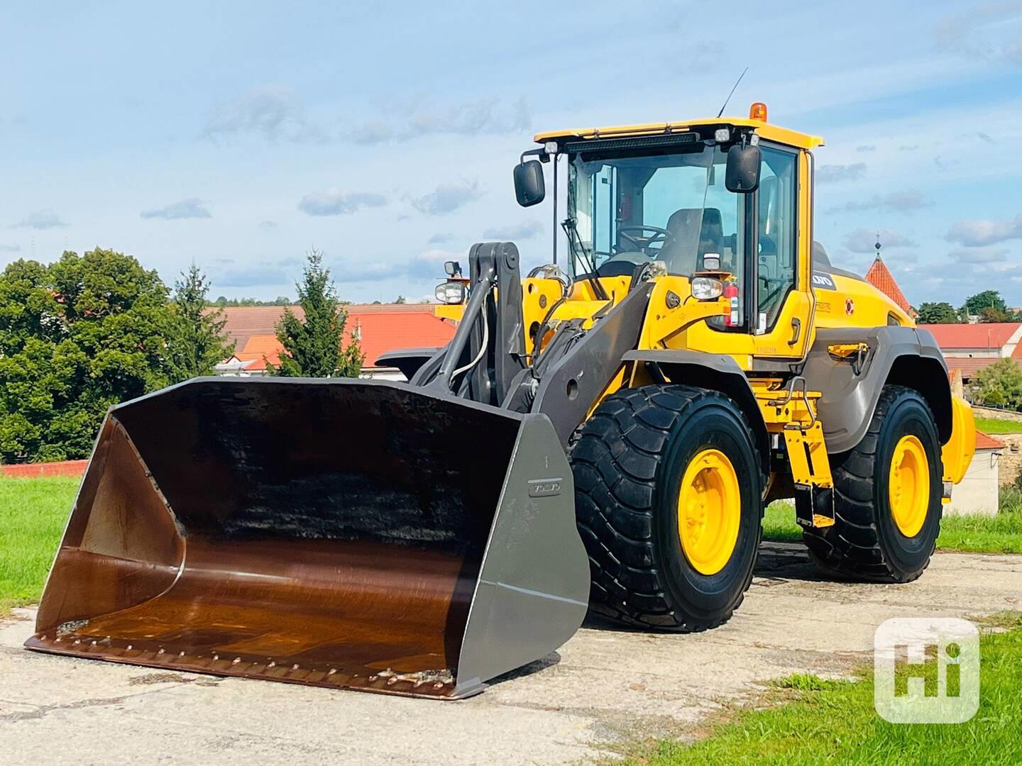 Kolový nakladač Volvo L120H (Možnost leasingu) - foto 1