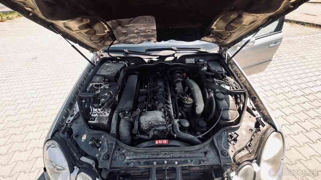 Mercedes-Benz Třídy E 3,2   W211 Vzhled AMG - foto 3