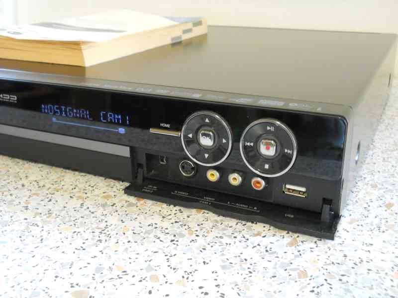 DVD rekordér Philips DVDR5570 - foto 2