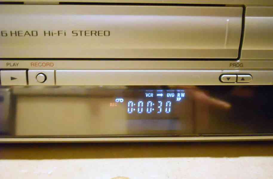 Funai DRV-A3635 - Záznam z VHS na DVD - foto 3