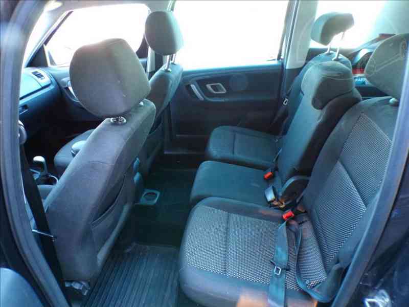 Škoda Roomster 1,4 16V SCOUT - foto 9
