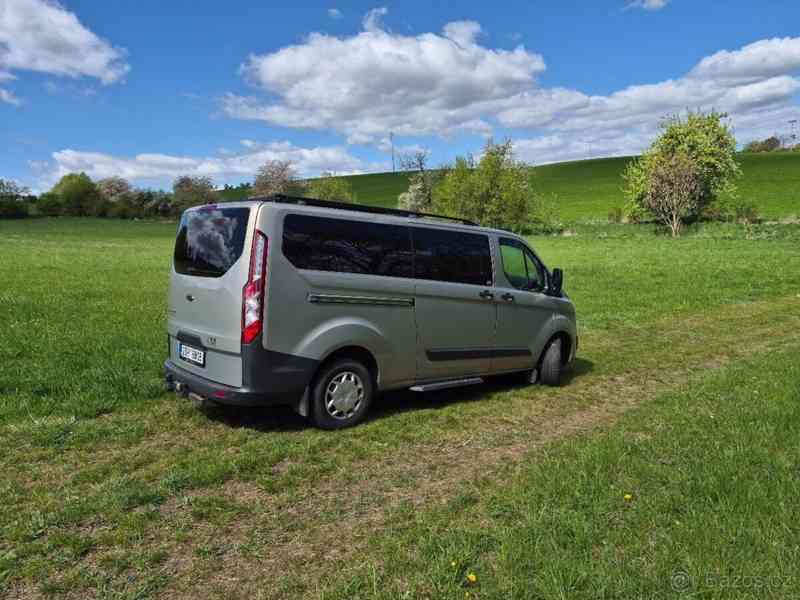 Ford Tourneo Custom 2,2 - foto 5