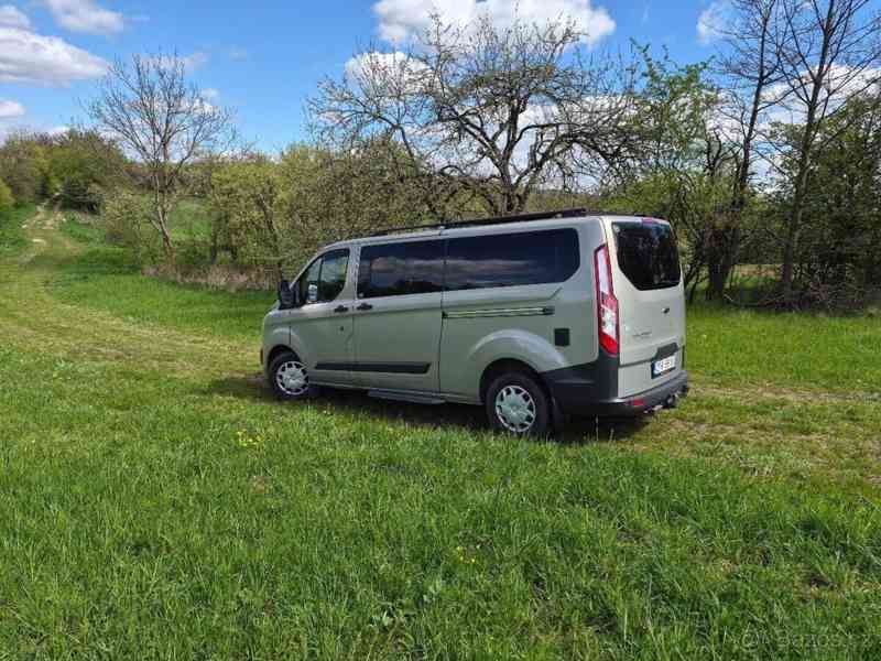 Ford Tourneo Custom 2,2 - foto 2