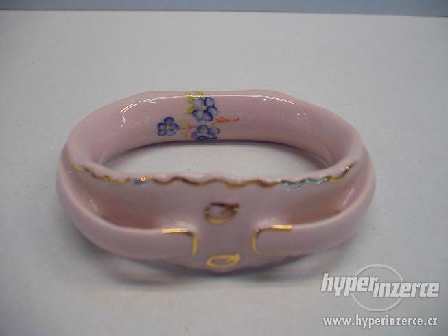 Růžový porcelán z Chodova - Lenka - kroužek na ubrousky malý - foto 2