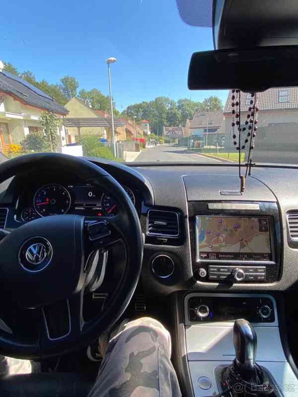 VW TOUAREG 2011 3.0 180kw, Full vývaba,, exclusive” - foto 8