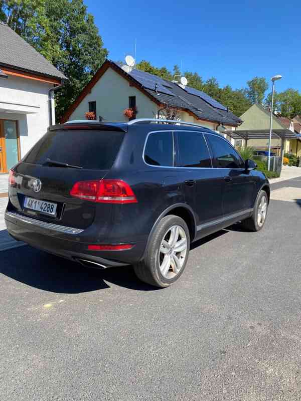 VW TOUAREG 2011 3.0 180kw, Full vývaba,, exclusive” - foto 6