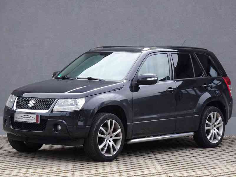Suzuki Grand Vitara 2.4i Comfort+ benzín 124kw - foto 17