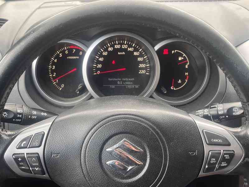 Suzuki Grand Vitara 2.4i Comfort+ benzín 124kw - foto 10