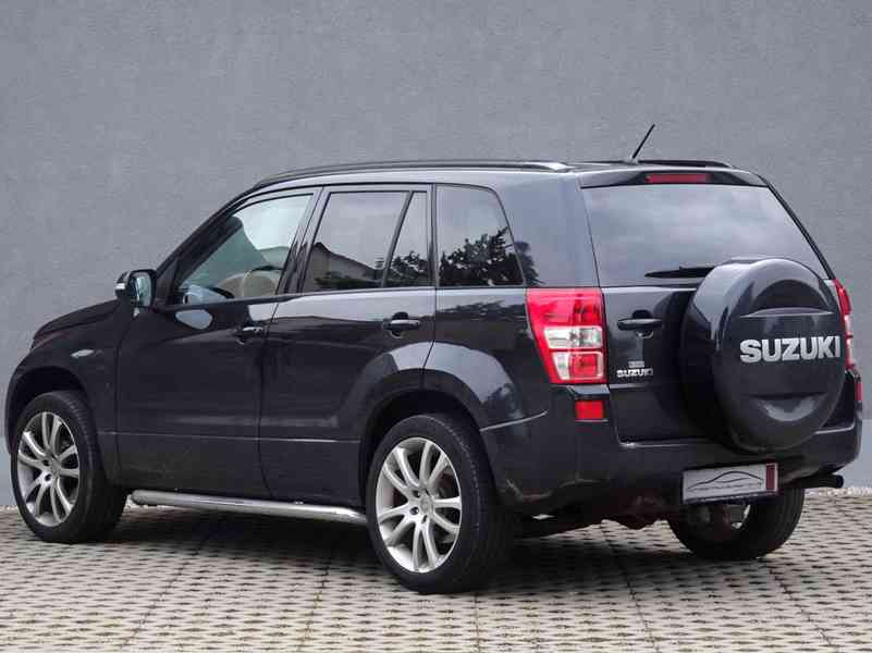 Suzuki Grand Vitara 2.4i Comfort+ benzín 124kw - foto 12
