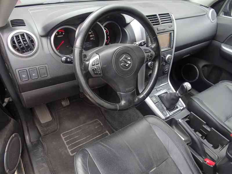 Suzuki Grand Vitara 2.4i Comfort+ benzín 124kw - foto 9