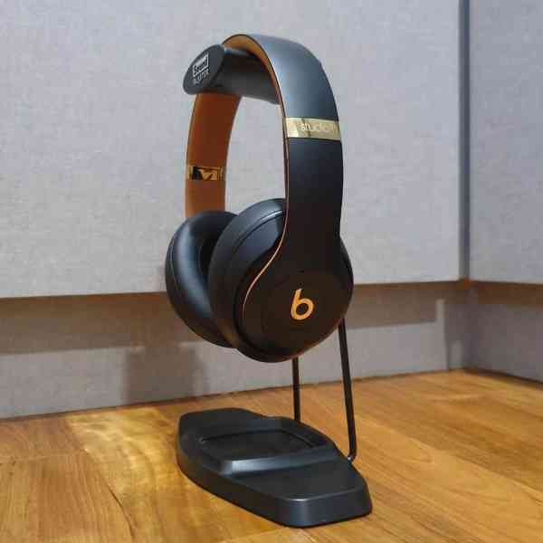 Beats Studio 3 Black/Gold 2023 - bazar - Hyperinzerce.cz