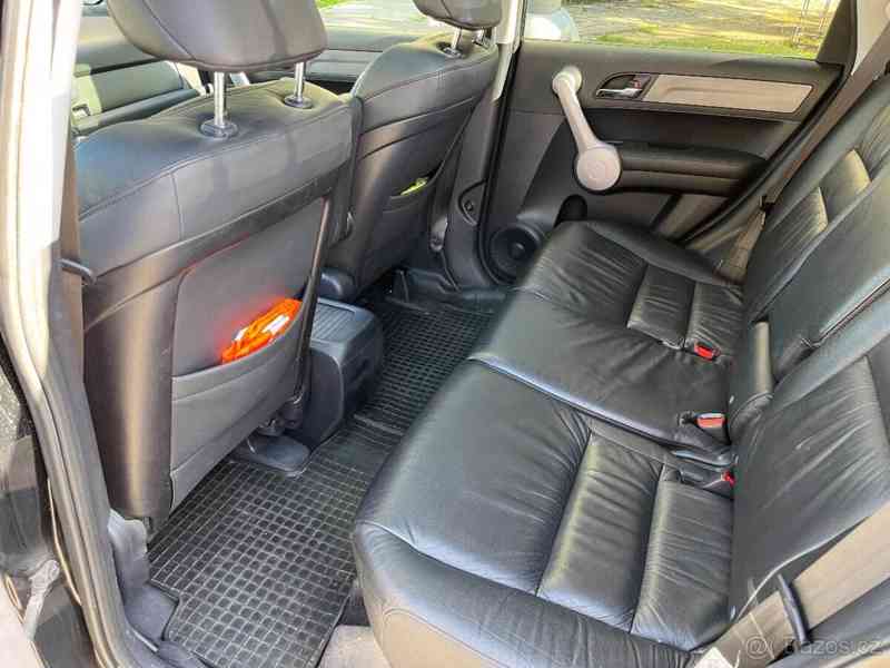Honda CR-V 2,2   CTDi 4x4 r. 2007 - foto 3