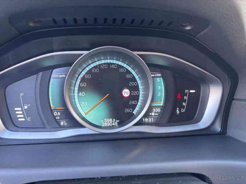 Volvo XC70 2,4   td, 133 kw, MY 2016 - foto 14