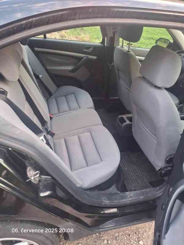 Škoda Octavia II 1.9 TDI - foto 7