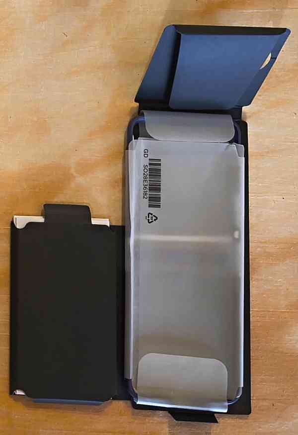 Prodám Motorola Razr 50 Ultra Midnight Blue 12/512 GB - foto 2