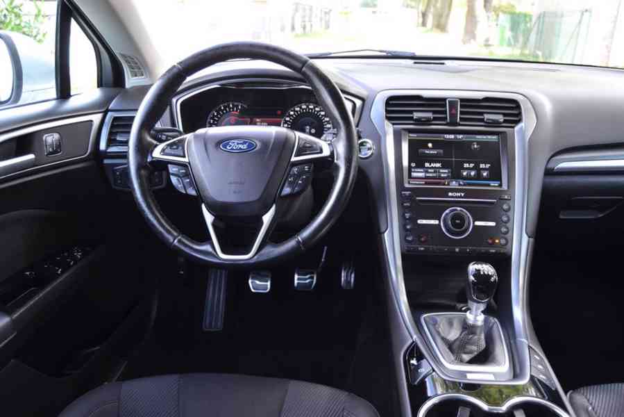 Ford Mondeo 2.0 TDCI 110kW Titanium LED Dynamic Panorama  - foto 7