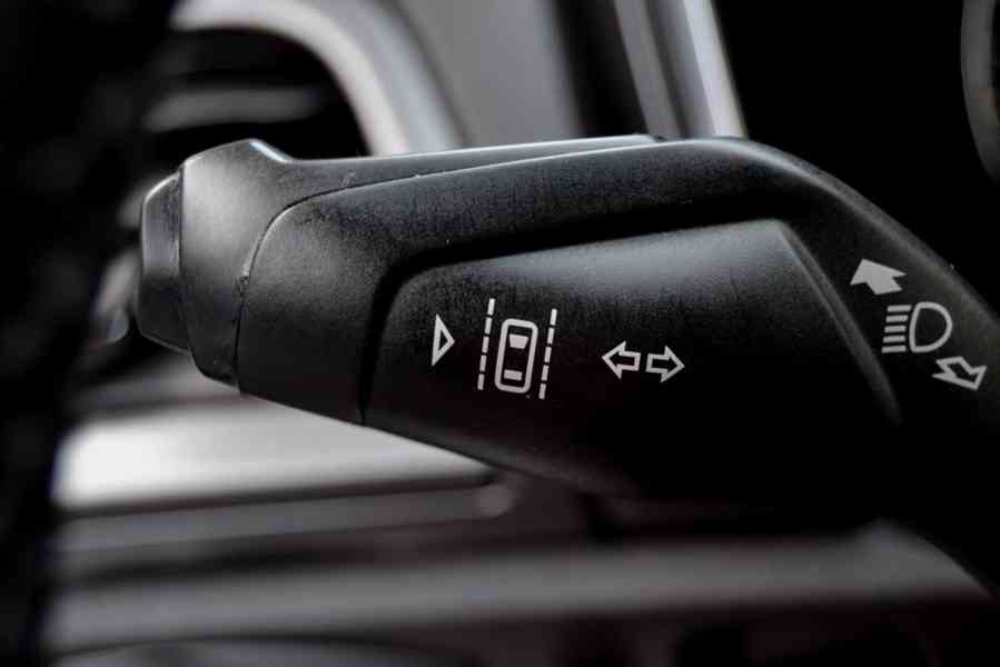 Ford Mondeo 2.0 TDCI 110kW Titanium LED Dynamic Panorama  - foto 8