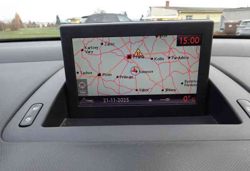 Peugeot 308 1.6i r.v.2010 serviska STK:9/2027 - foto 15