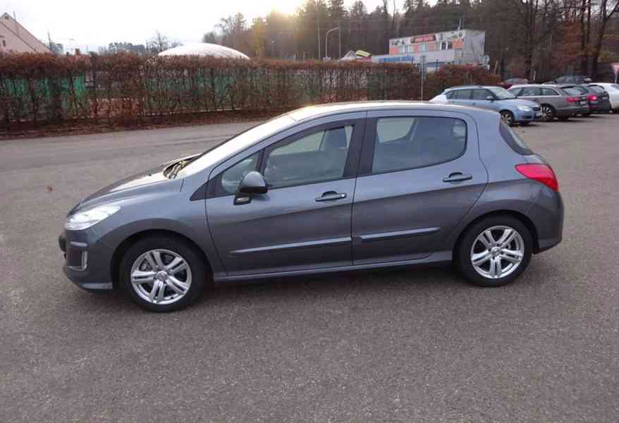 Peugeot 308 1.6i r.v.2010 serviska STK:9/2027 - foto 2