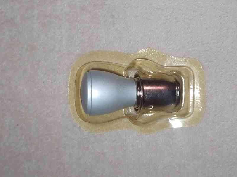 ZAPALOVAČ DO AUTA  - foto 2