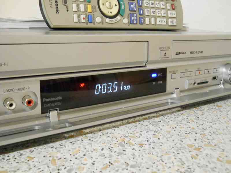 ⚠️VHS-HDD-DVD rekordér Panasonic DMR EX98 - foto 5