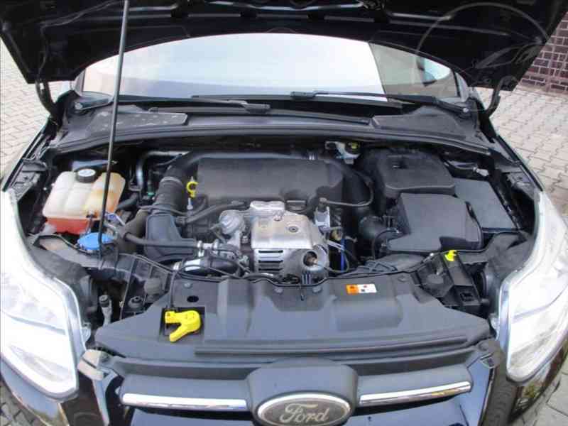 Ford Focus 1,0 EcoBoost - foto 12