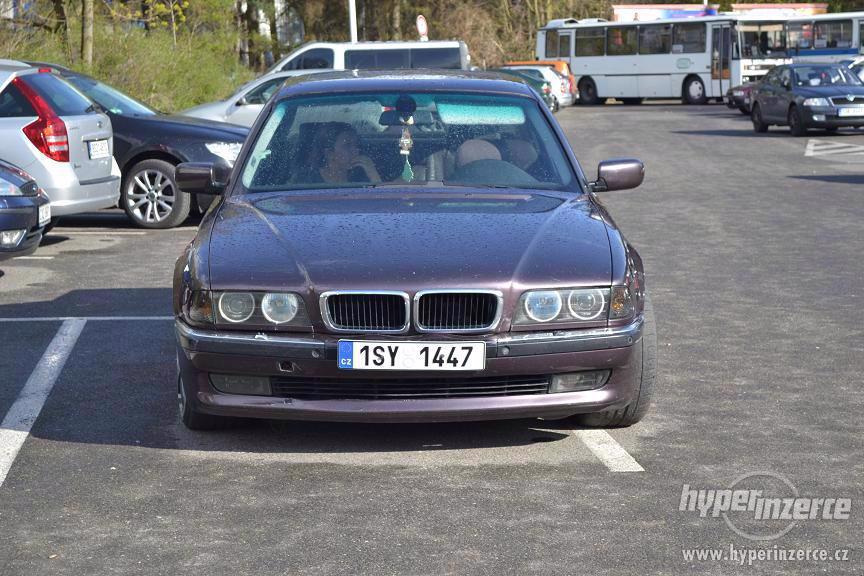 BMW e38 - 725 tds- metalíza - foto 3