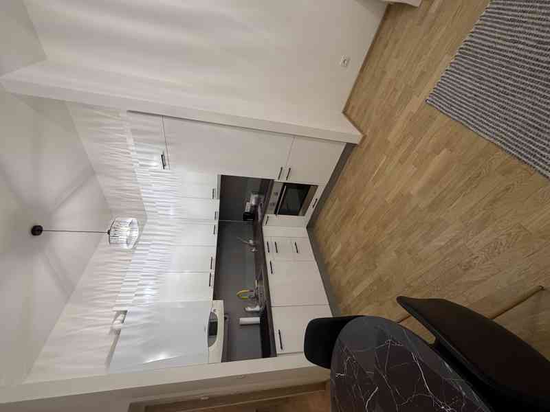 Prodej bytu 2+kk Praha-Žižkov - foto 2