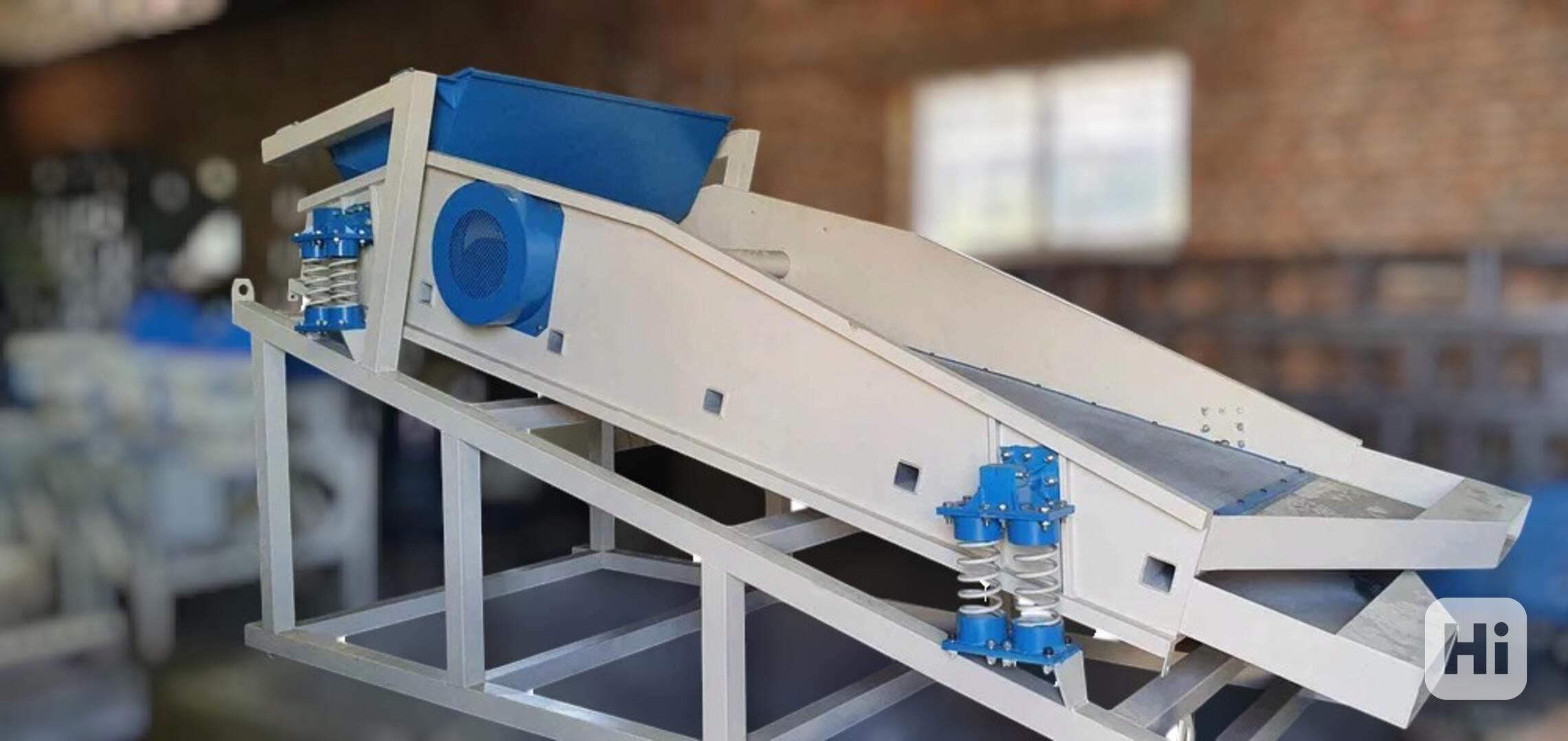Vibrační třídič GV-2000 pro průmyslové třídění materiálů  - foto 1