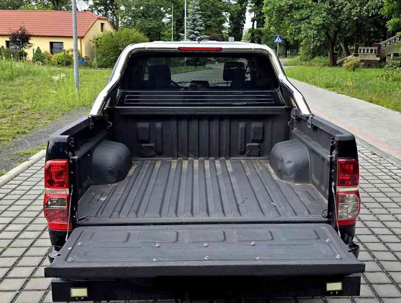 Toyota Hilux 3.0 D-4D Aut. 4x4 126kw - foto 7