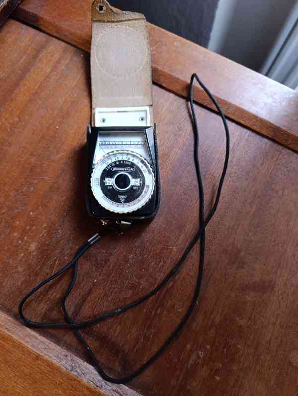 Vintážní selénový expozimetr Leningrad 4 - foto 2