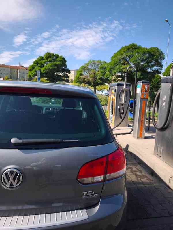Automobil VW Golf  - foto 5