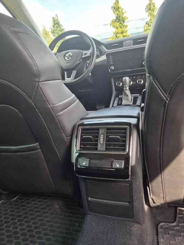 Škoda Superb 2,0   140 kW DSG 4x4 | 12/2017 - foto 11
