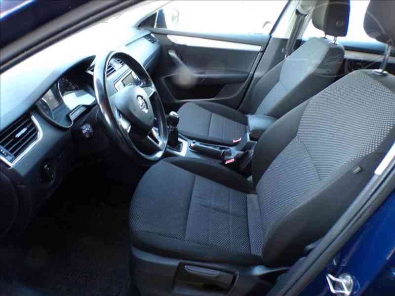 Škoda Octavia 1,6 TDI - foto 7