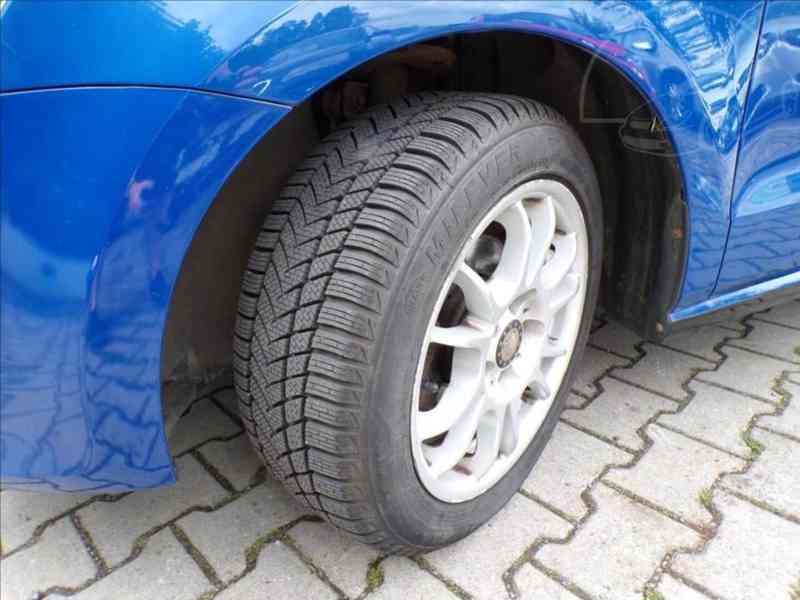 Volkswagen Polo 1,2 KLIMATIZACE - foto 16