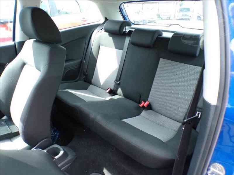 Volkswagen Polo 1,2 KLIMATIZACE - foto 9