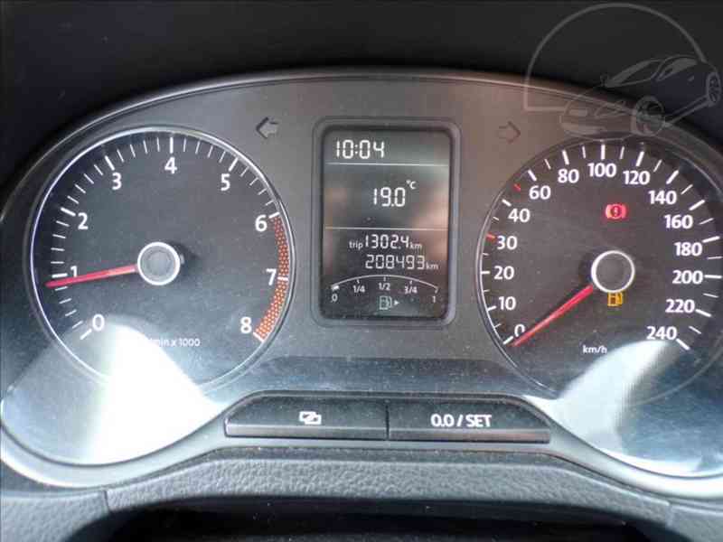 Volkswagen Polo 1,2 KLIMATIZACE - foto 6